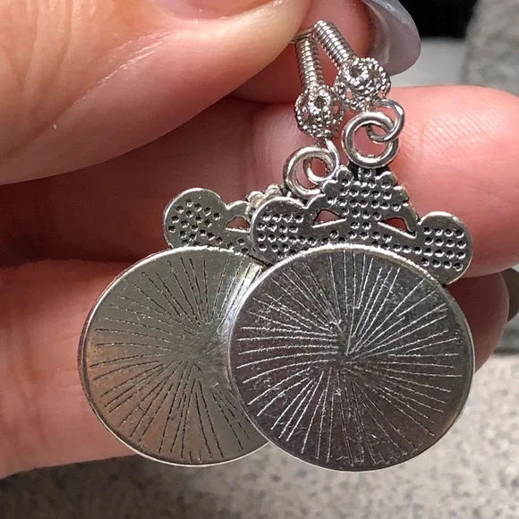 💜✨Tibetan silver earrings with mermaid scale “beads”stones? Very pretty… - Picture 7 of 7